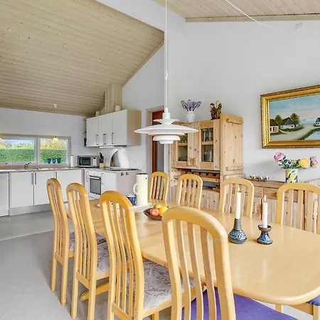 Cozy In Nakskov With Kitchen